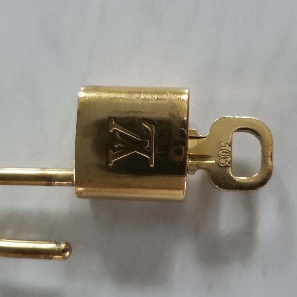 Louis Vuitton lock and key #303 - Picture 2 of 5